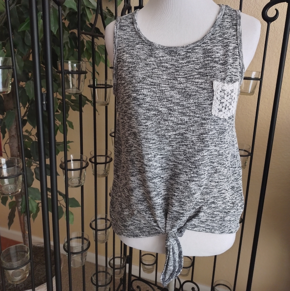 Justice Girls Gray Sleeveless Top with Lace Pocket Size 14/16